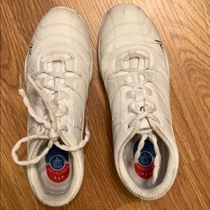 used varsity side line cheer shoes